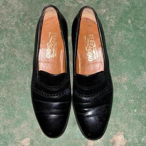 Black Size 8.5 Salvatore Ferragamo slip in dress shoes